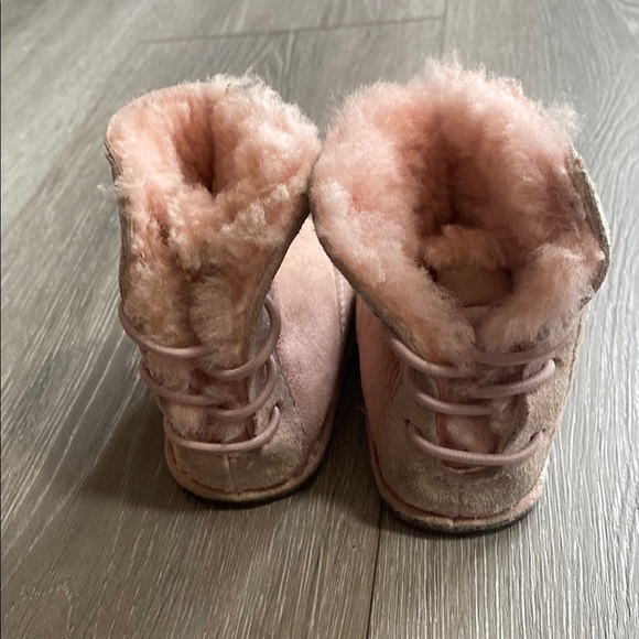 UGG Infant Toddler Sz S 5 Girls Pink Sheepskin Boots Winter Warm Sherpa Leather - Picture 4 of 8